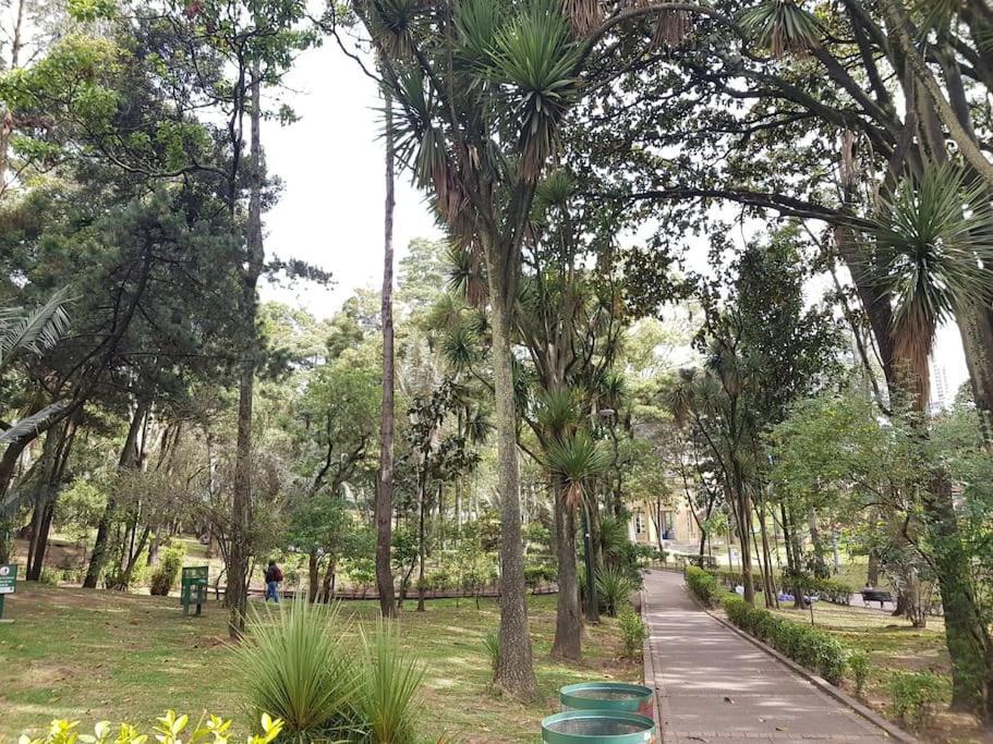 Amoblado Bogota, Wifi, Agua Caliente Lejlighed Eksteriør billede